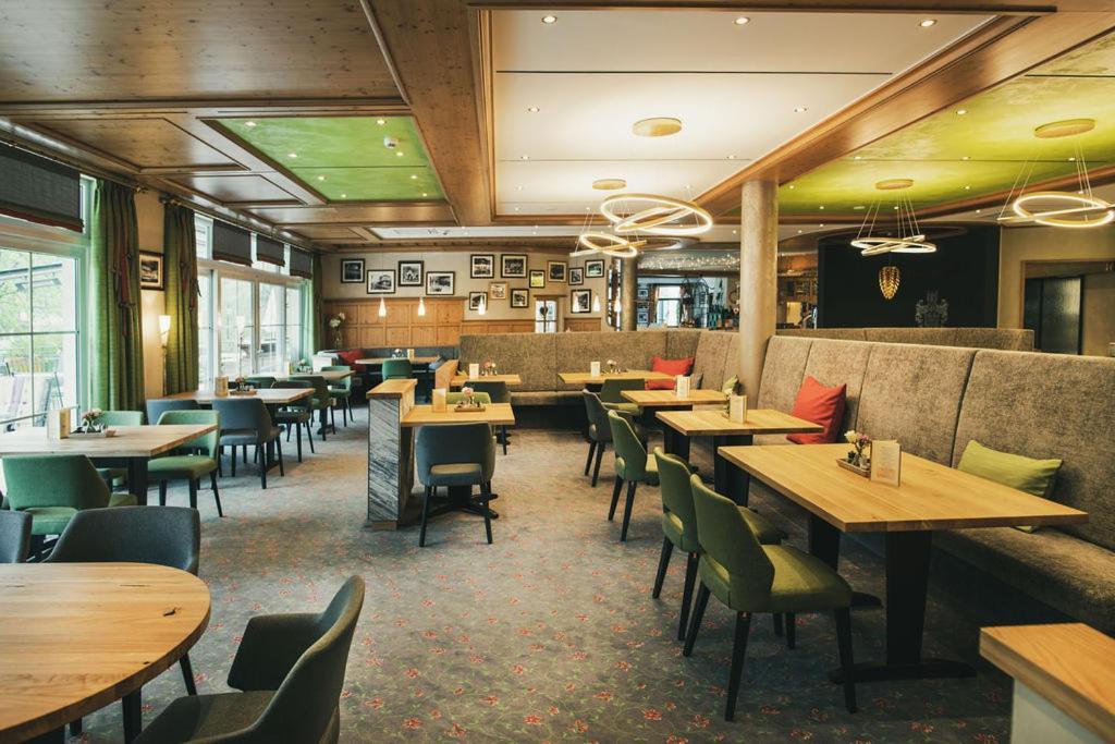 Hotel Ochsen Hoefen an der Enz Экстерьер фото